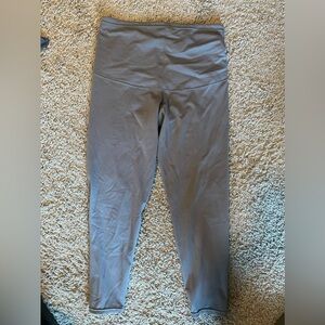 Flexees Woman’s Slimming leggings in SZ Xl in gently used condition
